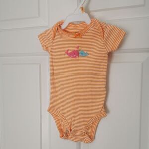 5/$10 Carter's onesie size 3 m